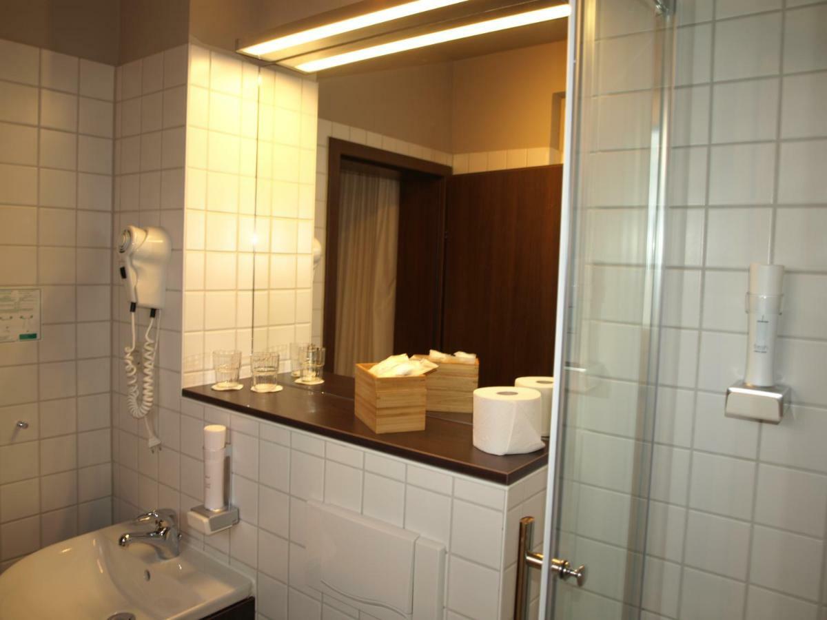 Strandhotel Senftenberger See Bagian luar foto